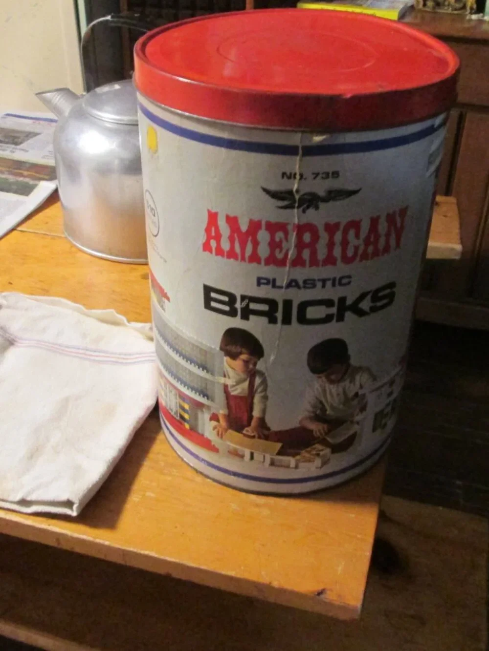 Vtg American plastic Bricks 735  container 510 pc instructions bldg blocks